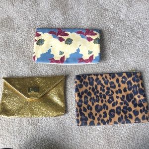 BUNDLE (3) assorted clutches
